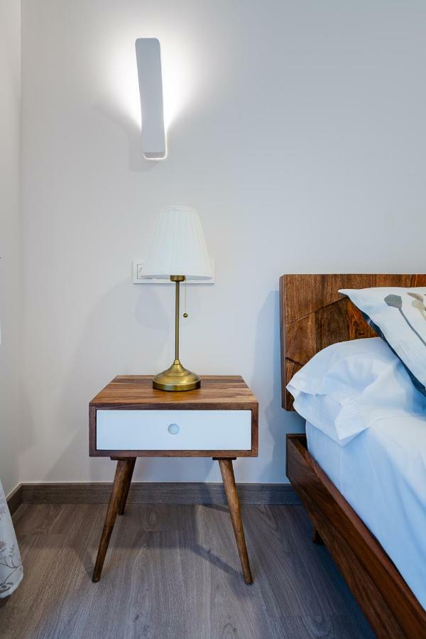 Exclusive Quietness In The Heart Of Madrid With Public Parking, Breakfast, 2 Bathrooms Eksteriør billede