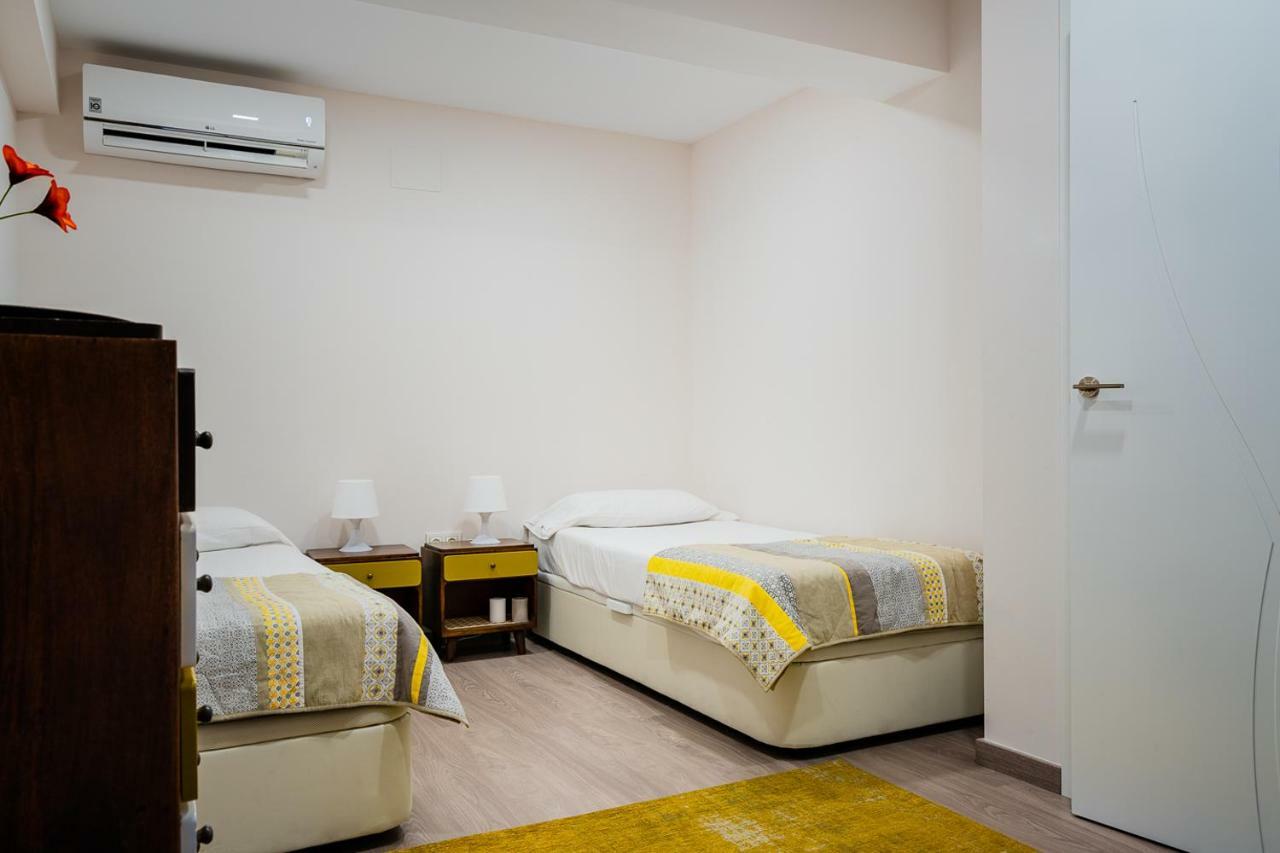 Exclusive Quietness In The Heart Of Madrid With Public Parking, Breakfast, 2 Bathrooms Eksteriør billede